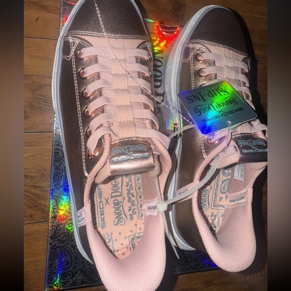 New Skechers x Snoop Dogg Slip-Ins Snoop Velvet Snoop Women's Slip On Size 7.5 - Picture 8 of 15